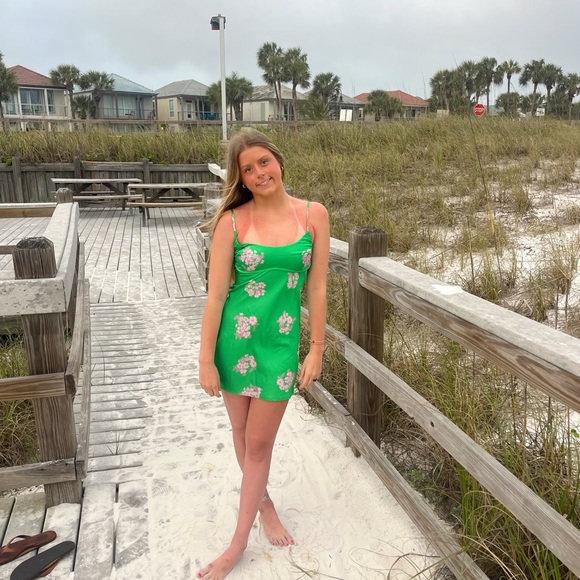 Meet your Posher, Audrina - Picture 3 of 3